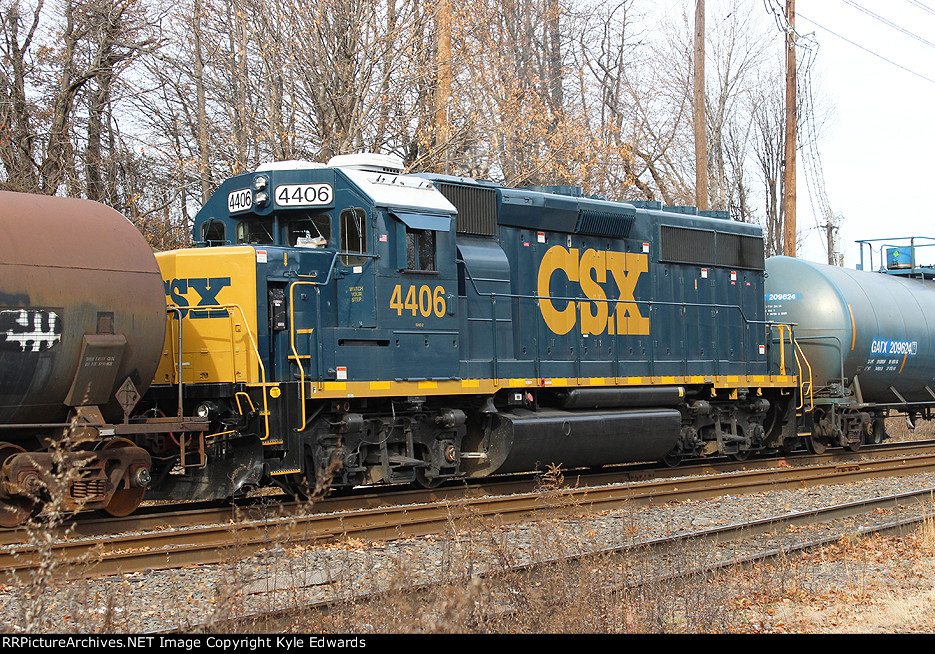 CSX GP40-2 #4406 on PR-8